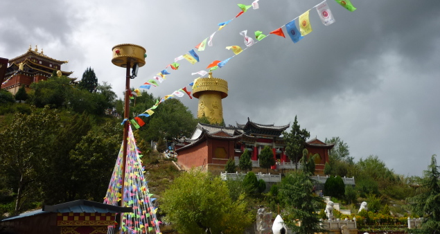 【麗江雙飛5天優(yōu)質團】玉龍雪山、香格里拉普達措、大